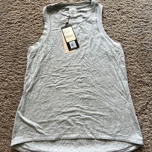 New Calla everyday high neck tank, light cloud Heather grey.